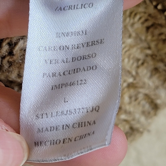 Jolt Tan Sweater with Dog Design - Picture 3 of 5